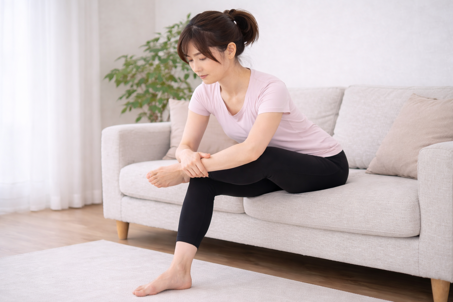 歩くと腰が痛い人へ｜お尻の硬さを改善するストレッチ方法
